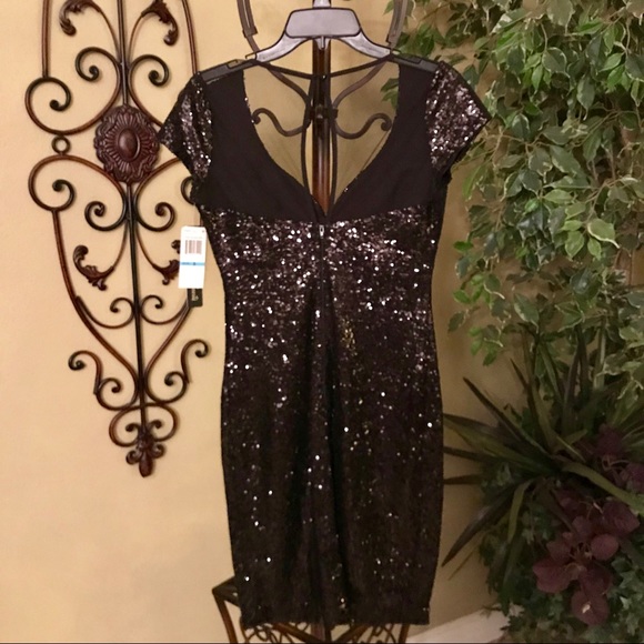Black Sequin Illusion Cocktail Evening Dress.🖤. - Picture 3 of 6